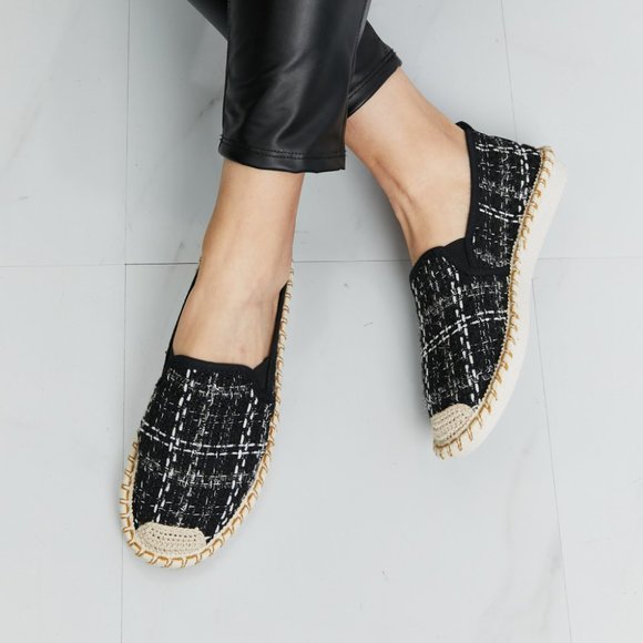 Forever Link Plaid Round Toe Slip-On Flats - Picture 4 of 4